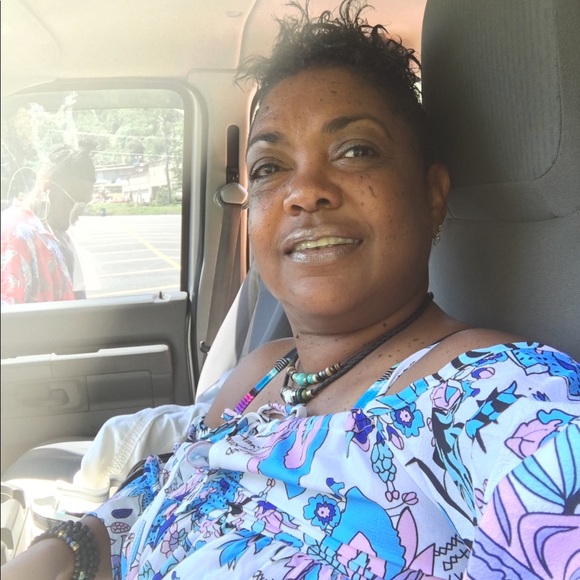 Meet your Posher, Dion - Picture 1 of 1